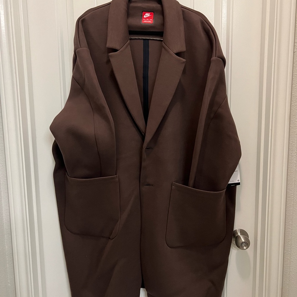 Nike Tech Brown Men's Trench Coat  design is versatile for women - Picture 4 of 12